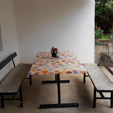 6745c Appartamento Podaca