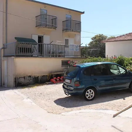 6745c * Podaca